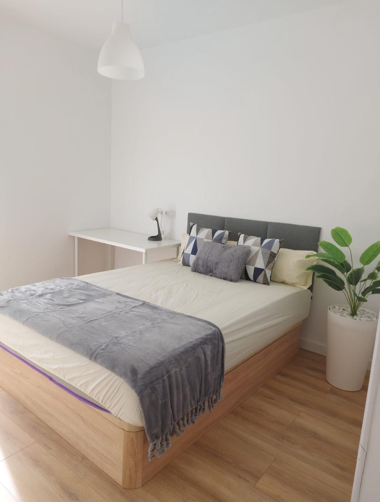 Komhata в Ávila, аренда